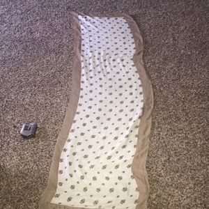 Light weight owl scarf